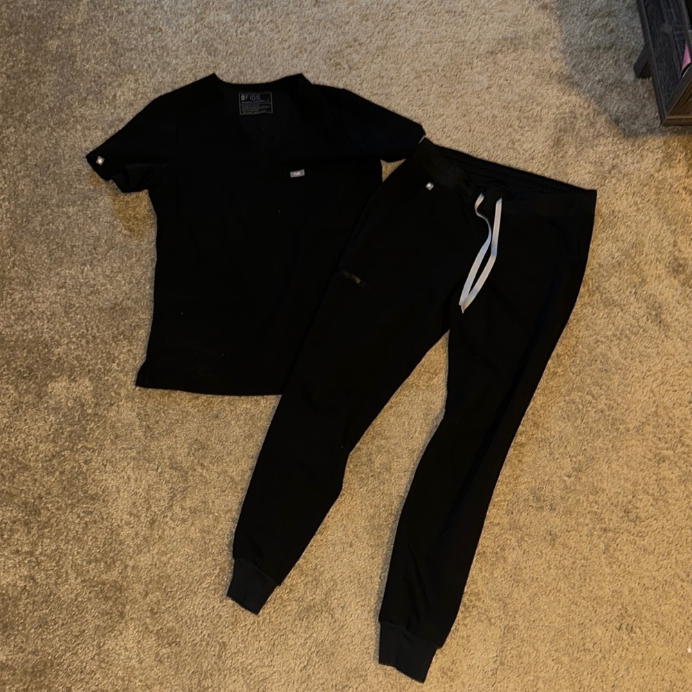 Figs scrubs set